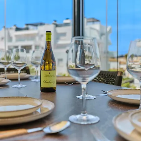 Stylish Penthouse With Jacuzzi - By Welcomely 公寓 *