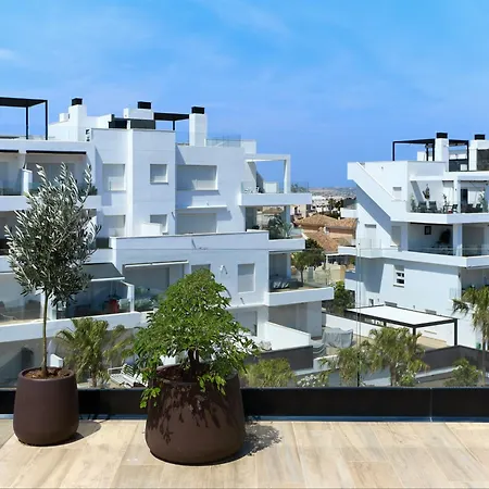Stylish Penthouse With Jacuzzi Torrevieja