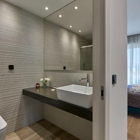 Stylish Penthouse With Jacuzzi Torrevieja