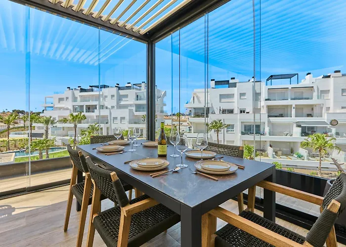 Stylish Penthouse With Jacuzzi - By Welcomely Διαμέρισμα