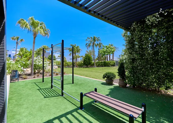 Stylish Penthouse With Jacuzzi - By Welcomely Lägenhet *