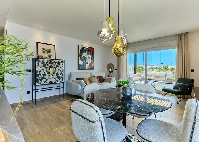 Lägenhet Stylish Penthouse With Jacuzzi - By Welcomely *