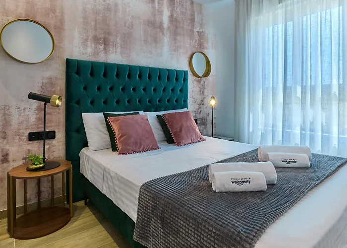 Lägenhet Stylish Penthouse With Jacuzzi - By Welcomely