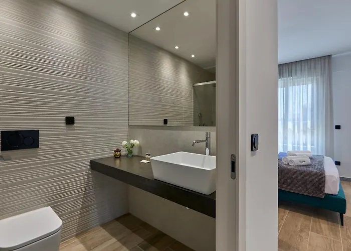 Stylish Penthouse With Jacuzzi - By Welcomely Torrevieja